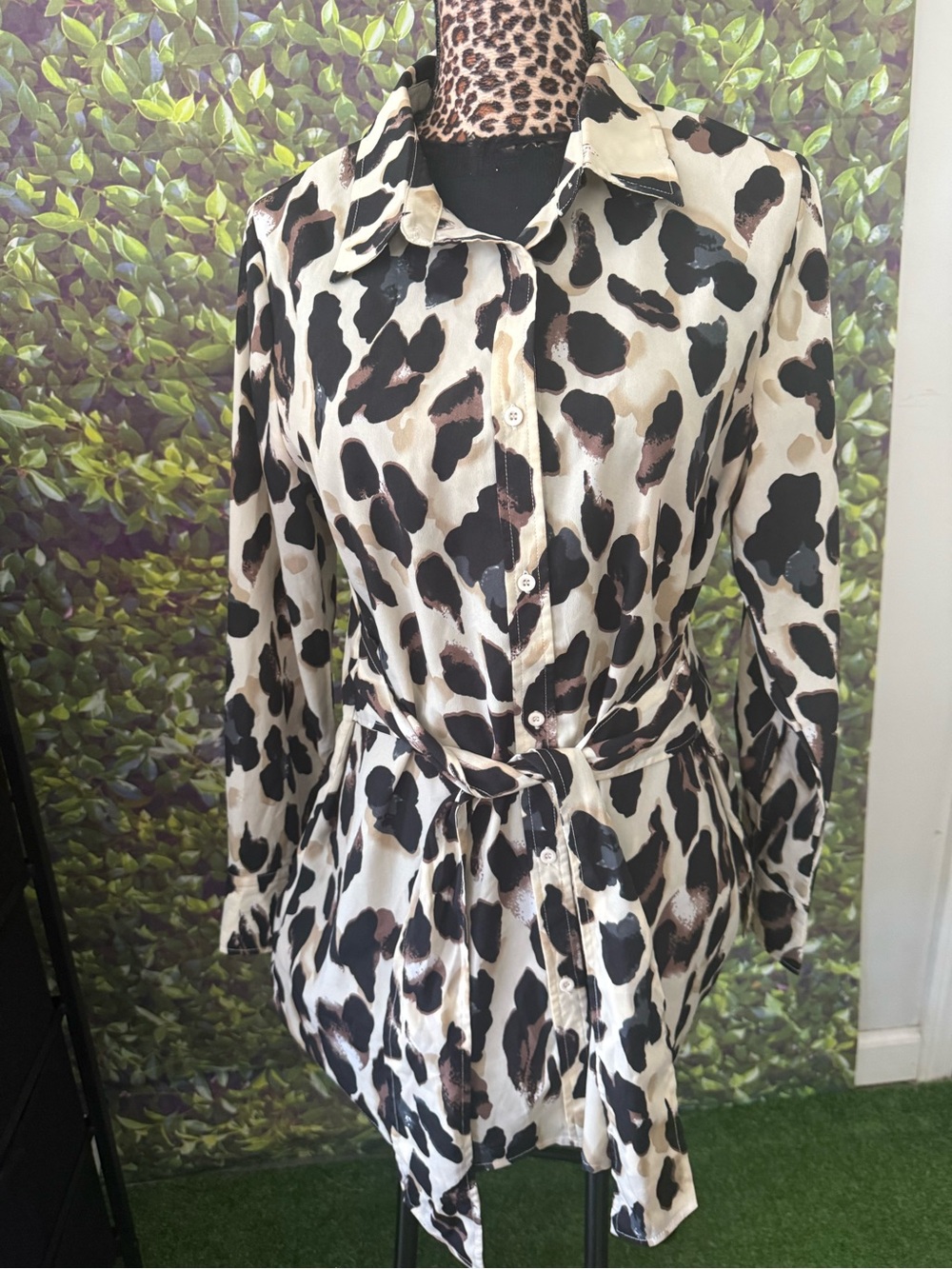 Leopard Print Shirt Dress with Tie Waist - Cream & Black p11